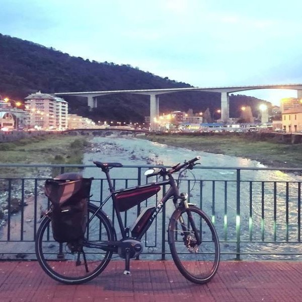Compra una e-bike usata a Genova, per muoverti in libertà, velocemente e spendendo poco.